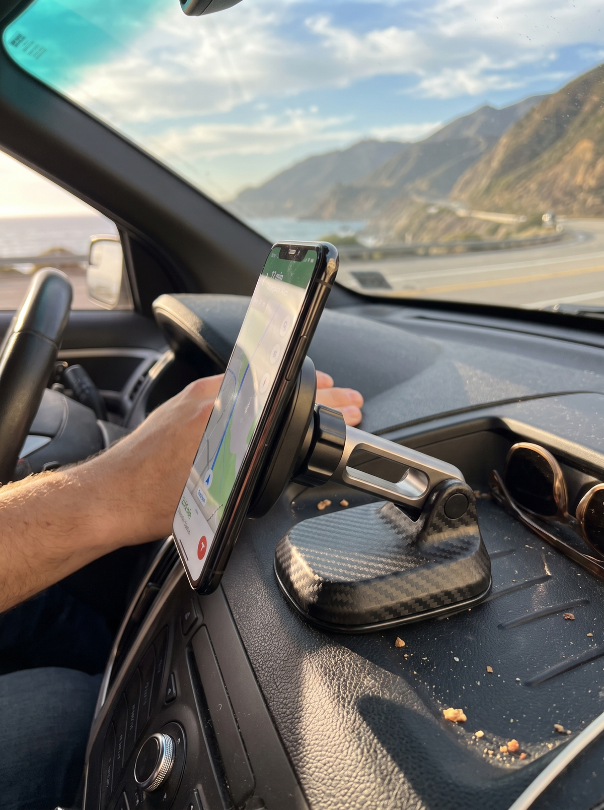 Car Phone Holder lifestyle image 3